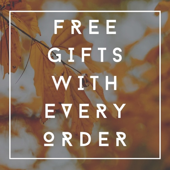 Crystal Protection Jar β’ Raw Arizona Rocks β’ Home Decor Crystals - Picture 7 of 8